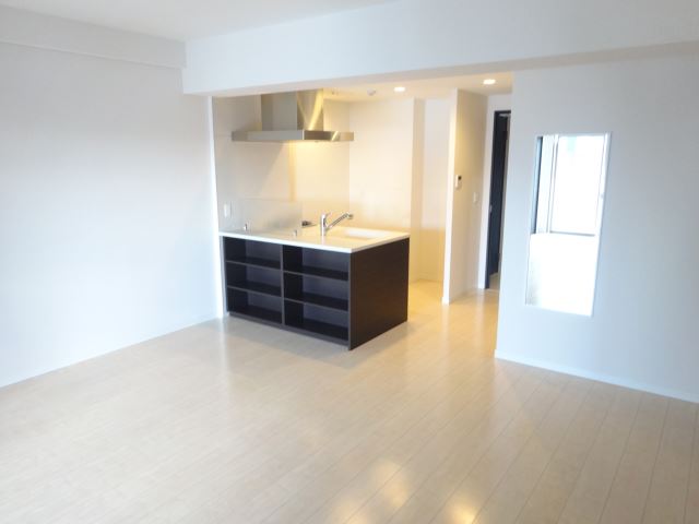 その他設備　広々としたリビングスペース