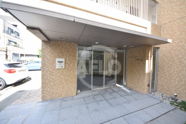 エントランス　アリヴィオ夕陽ヶ丘　エントランス