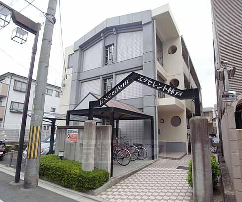 建物外観　本町通り沿いに建ってます！