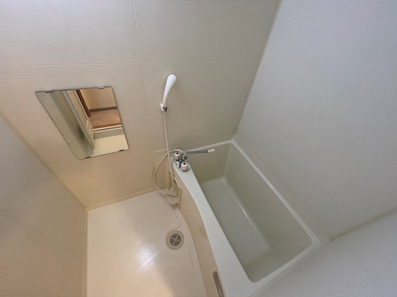 バス・シャワールーム　別タイプのお写真です。