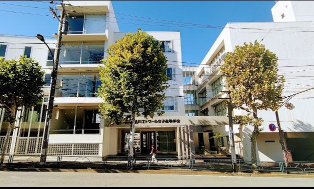 高校・高専　品川エトワール女子高等学校（高校・高専）まで459m