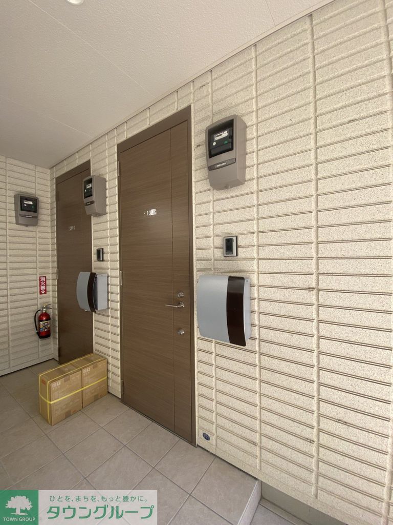 エントランス　エントランス