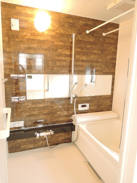 バス・シャワールーム　浴室乾燥機付き、バスルーム