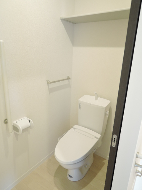 トイレ　ウォシュレット付きのトイレ