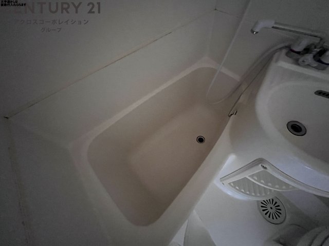 バス・シャワールーム　シンプルで機能的なユニットバスです♪