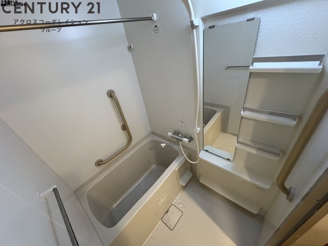 バス・シャワールーム　バストイレ別でおすすめです！