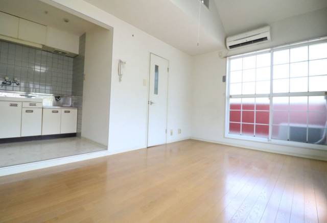 居室・リビング　広々リビングです