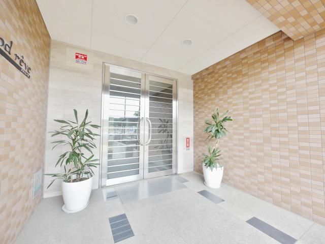 エントランス　★お洒落なエントランスです★