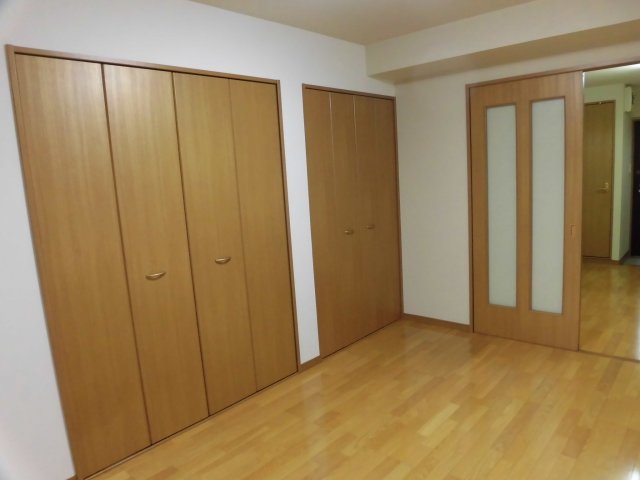 居室・リビング　ゆったりした洋室です