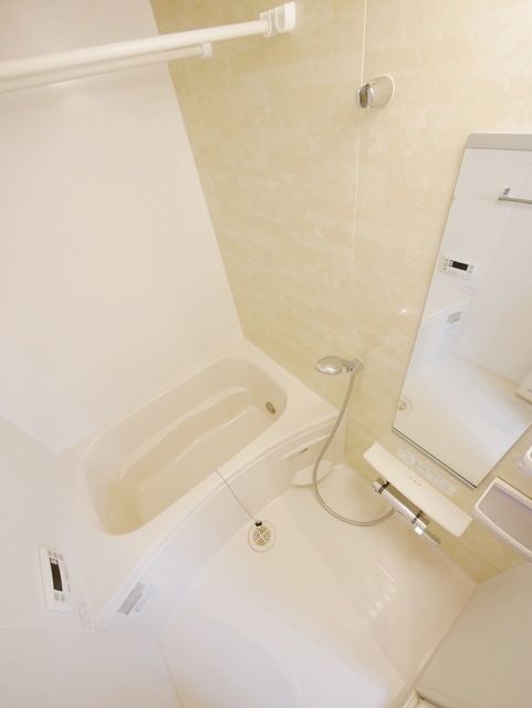 バス・シャワールーム　★賃貸物件のお問い合わせはタウンハウジング登戸店まで★
