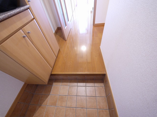 玄関　収納もある玄関です