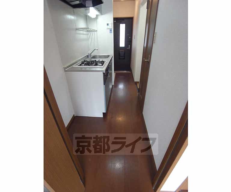 その他部屋・スペース　奥行のある廊下です。