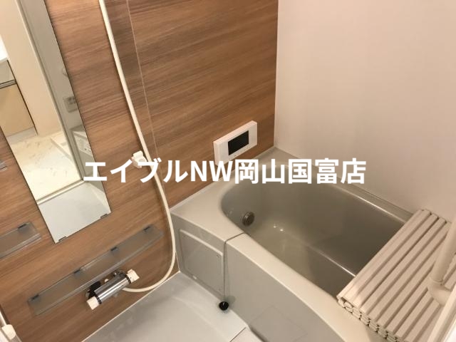 バス・シャワールーム　バス