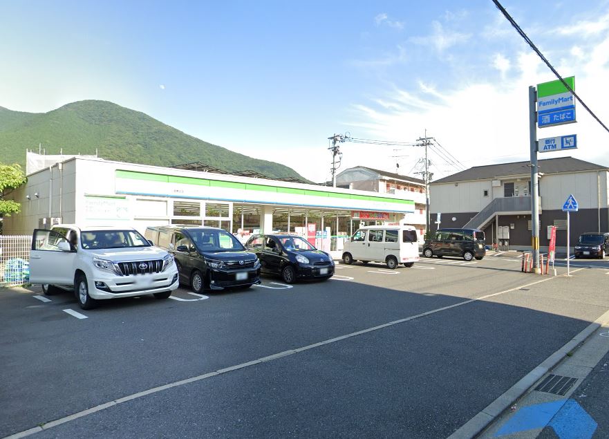 コンビニ　ファミリーマート 小倉黒住店（コンビニ）まで309m