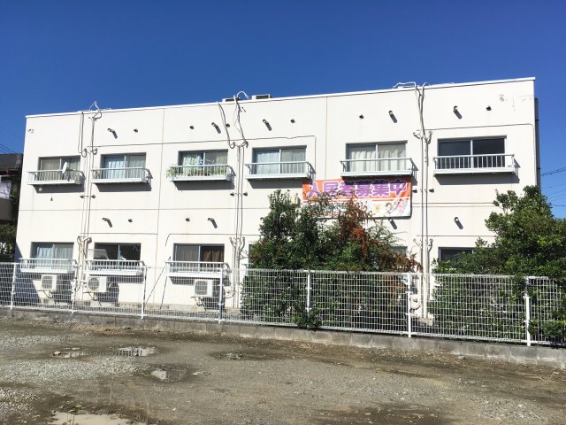 建物外観　外観は落ち着いています