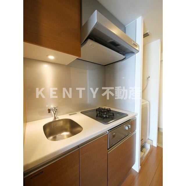 キッチン　コンパクトなキッチンで掃除もラクラク