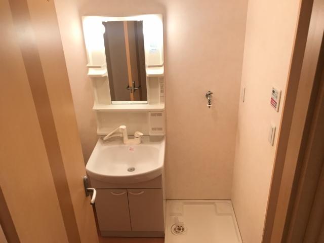 洗面設備　洗髪洗面化粧台