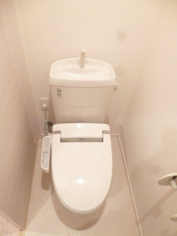 トイレ　★温水洗浄便座★