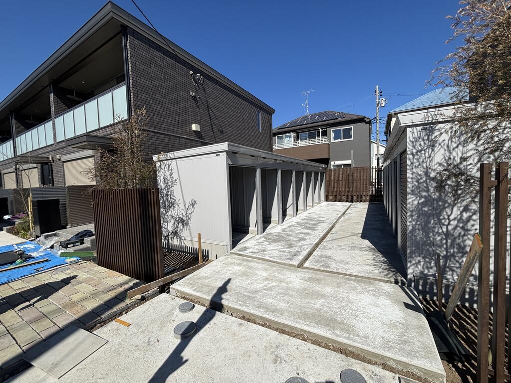 その他設備　敷地内に大きなレンタルボックスが有ります（５，０００円／月）