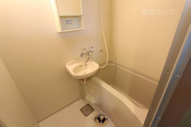 バス・シャワールーム　他号室参考写真