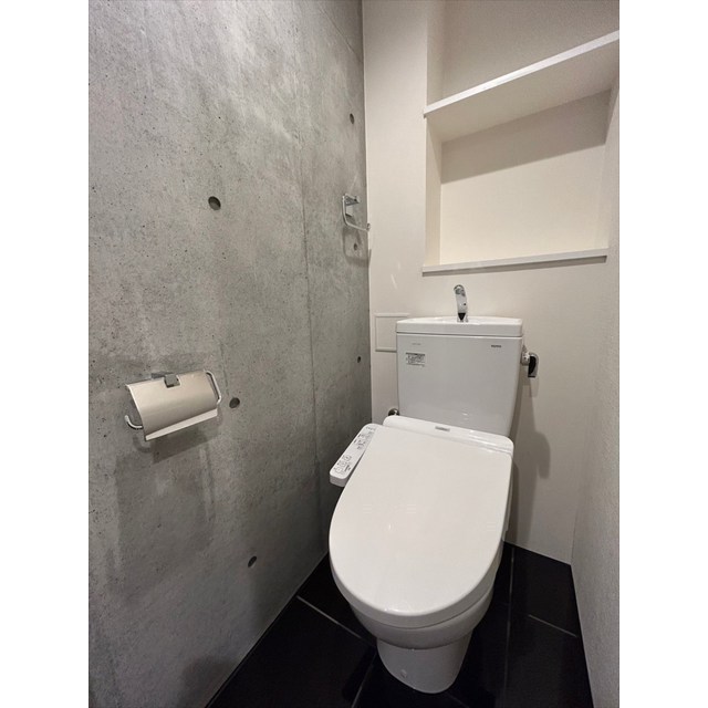 トイレ　落ち着いたトイレです