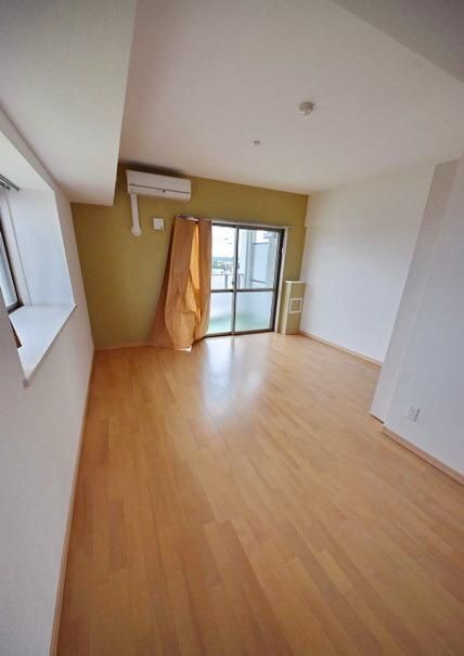 居室・リビング　★都市ガス対応の築浅マンション★