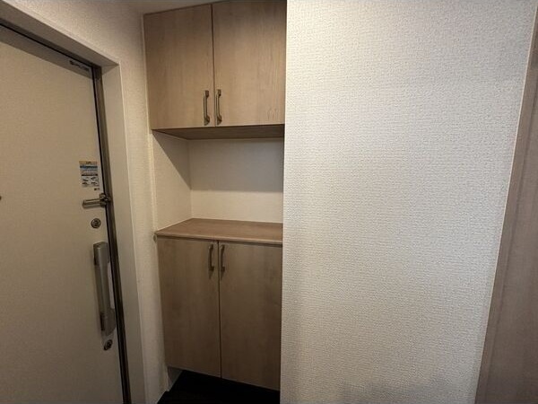 玄関　明るい玄関です