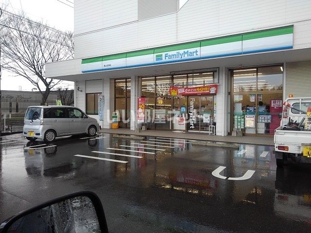 コンビニ　ファミリーマート 基山宮浦店（コンビニ）まで463m