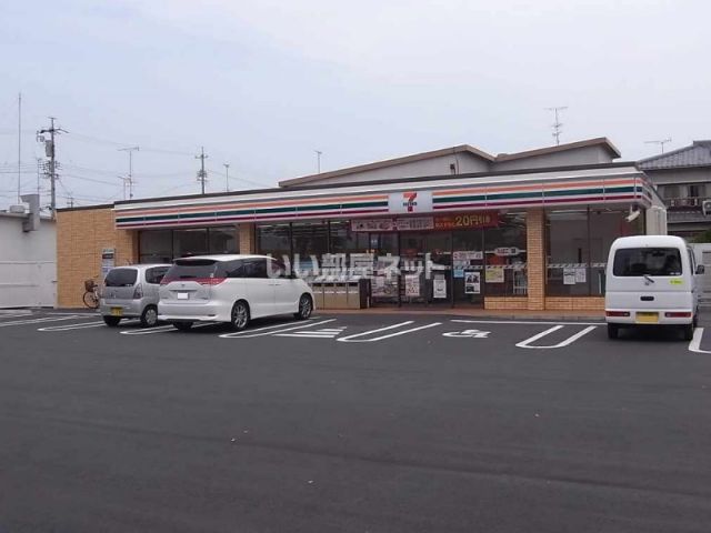 コンビニ　セブンイレブン 浜松初生西店（コンビニ）まで217m