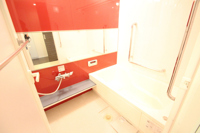 バス・シャワールーム　※別室の参考写真の為、現況優先です。