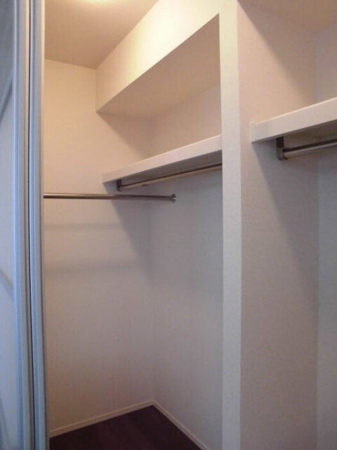 収納　ウォークインクローゼット