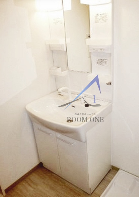 洗面設備　洗面台です。