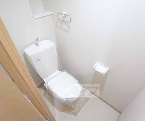 トイレ　清潔感溢れるトイレですよ