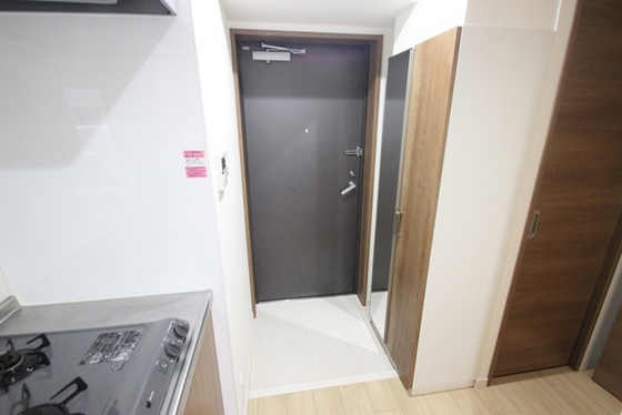 玄関　※別部屋の写真です