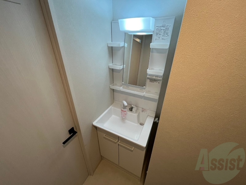 洗面設備　洗面台は独立していて使いやすそうですね。