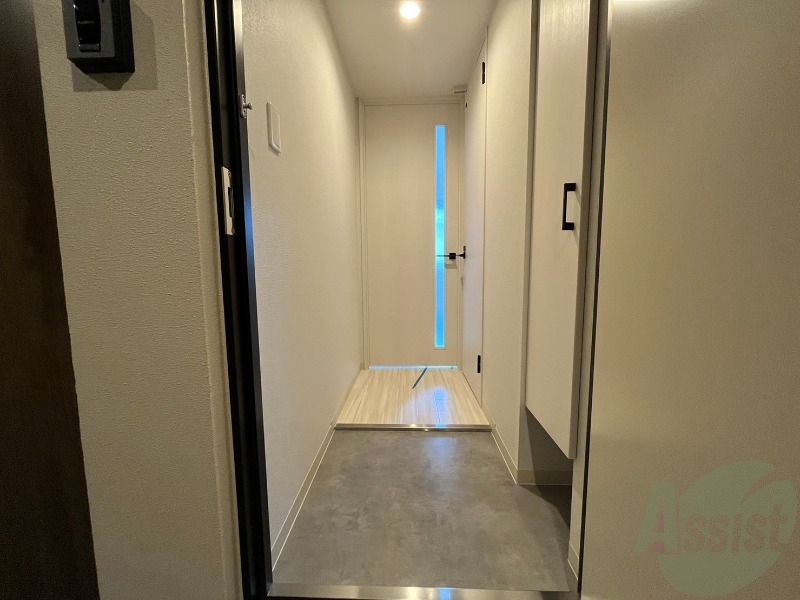 玄関　玄関の様子です。明るい印象ですね。気分もあがりそう。