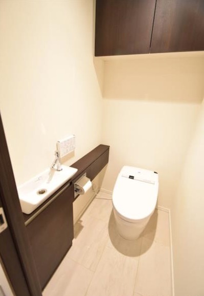 トイレ　別部屋参考写真