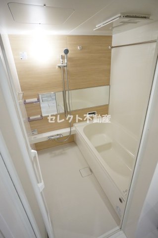 バス・シャワールーム　【アイ・アイマンションII】301 一坪風呂