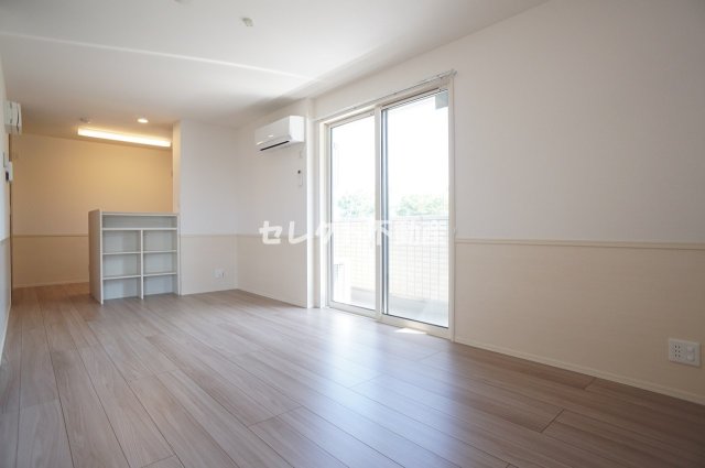 居室・リビング　【アイ・アイマンションII】301 LDK