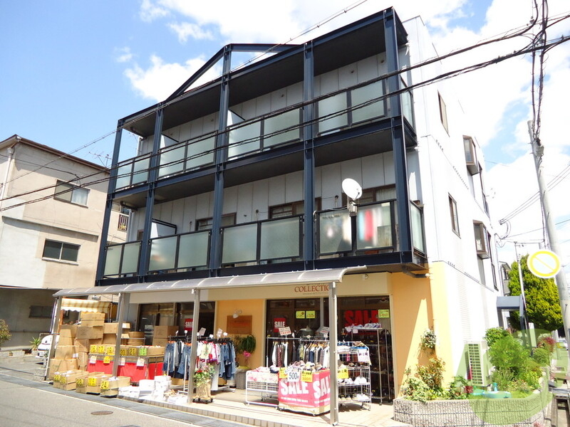 建物外観　どんとした感じの外観です。