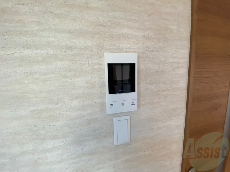 セキュリティ　ＴＶモニター付インターホンです。来客者の顔が見えるので安心！