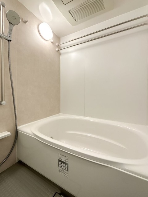 バス・シャワールーム　※写真は同タイプ住戸です。