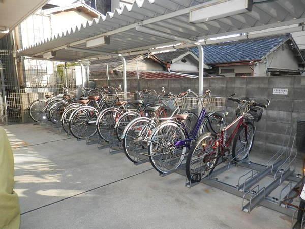 駐車場　駐輪場