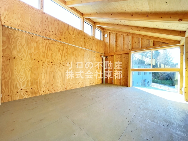 その他部屋・スペース　窓から暖かな日差しが入ります♪