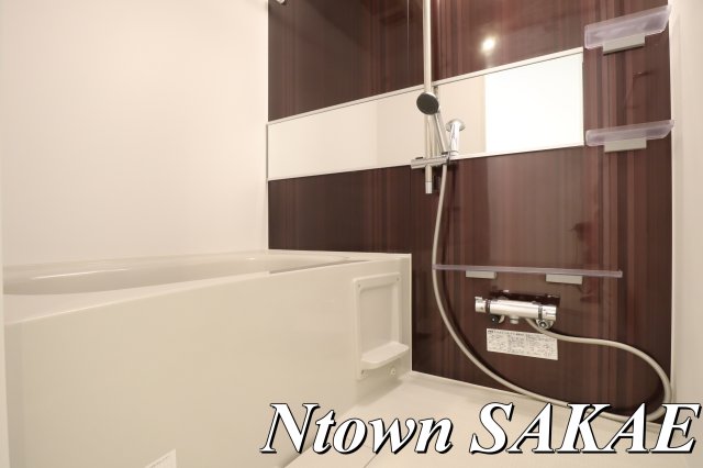 バス・シャワールーム　ゆったり過ごせるお風呂です