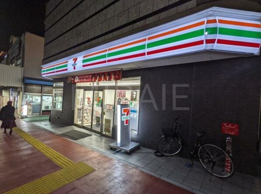 コンビニ　セブンイレブン川崎百合ヶ丘駅前店（コンビニ）まで380m
