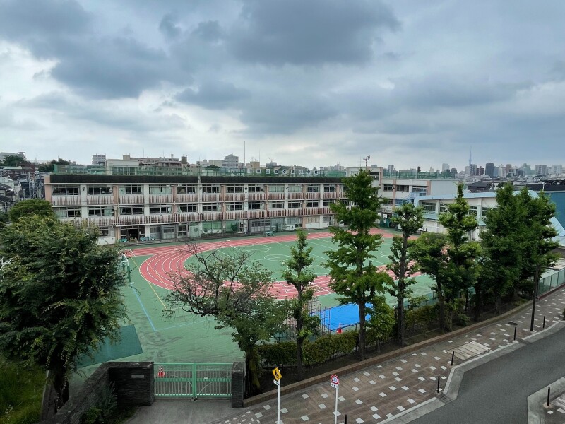 小学校　北区立西ケ原小学校（小学校）まで219m