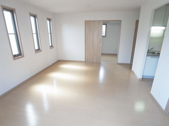 その他部屋・スペース　★広々とした開放感あるお部屋★※別のお部屋の参考写真