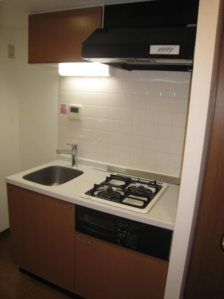 キッチン　2口ガスコンロのシステムキッチン・グリル付