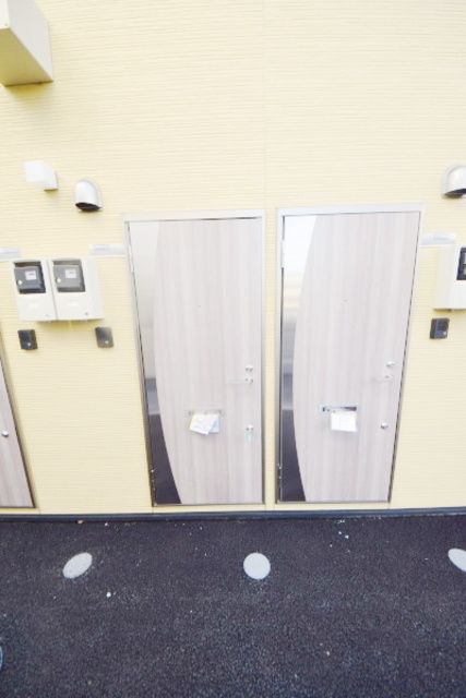 エントランス　★お部屋探しは株式会社タウンハウジング東京まで★